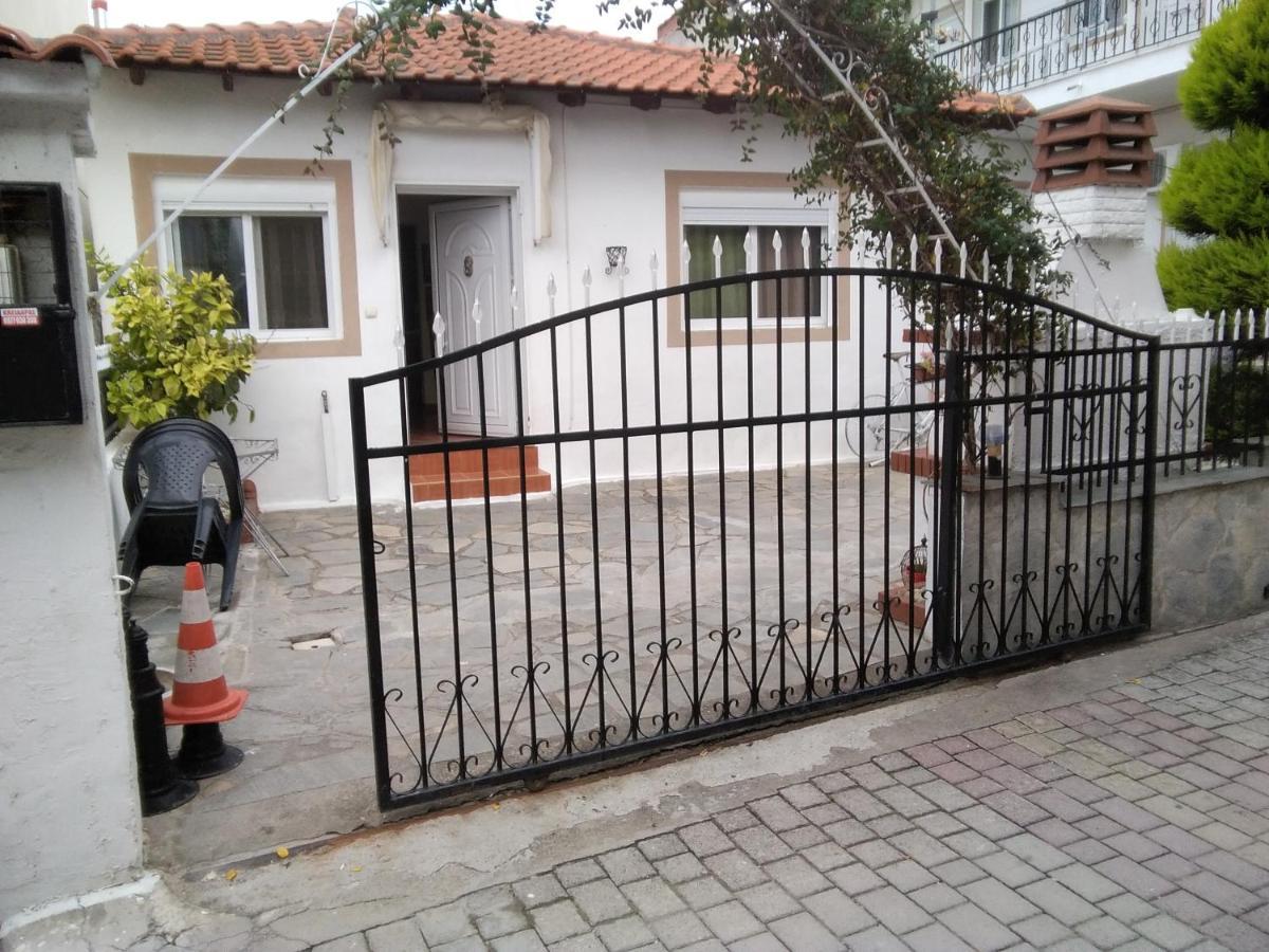 Villa Konstantina Nea Skioni Exterior photo